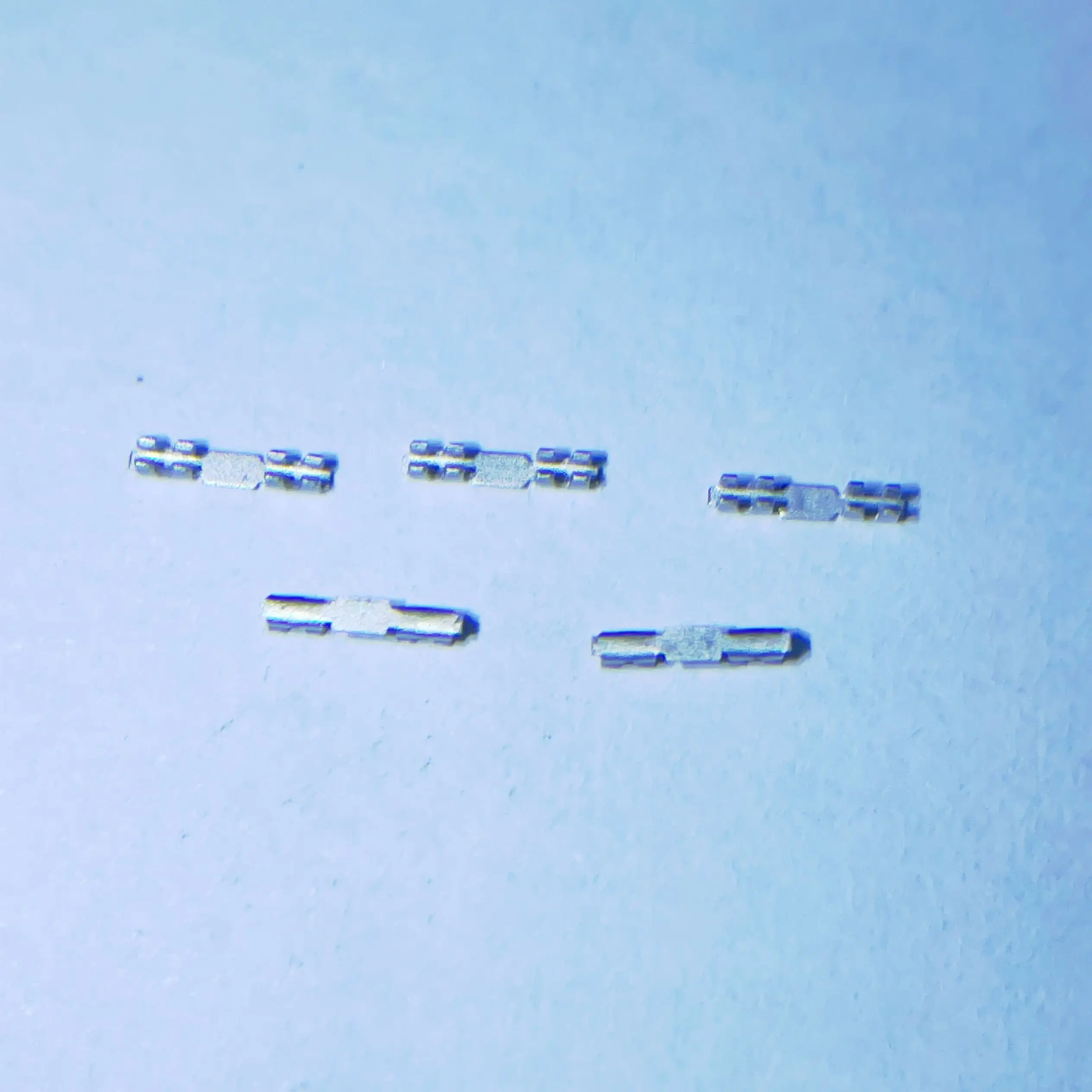10PCS/LOT PTC3121N shield can clip 4.4*0.75*0.8mm New original