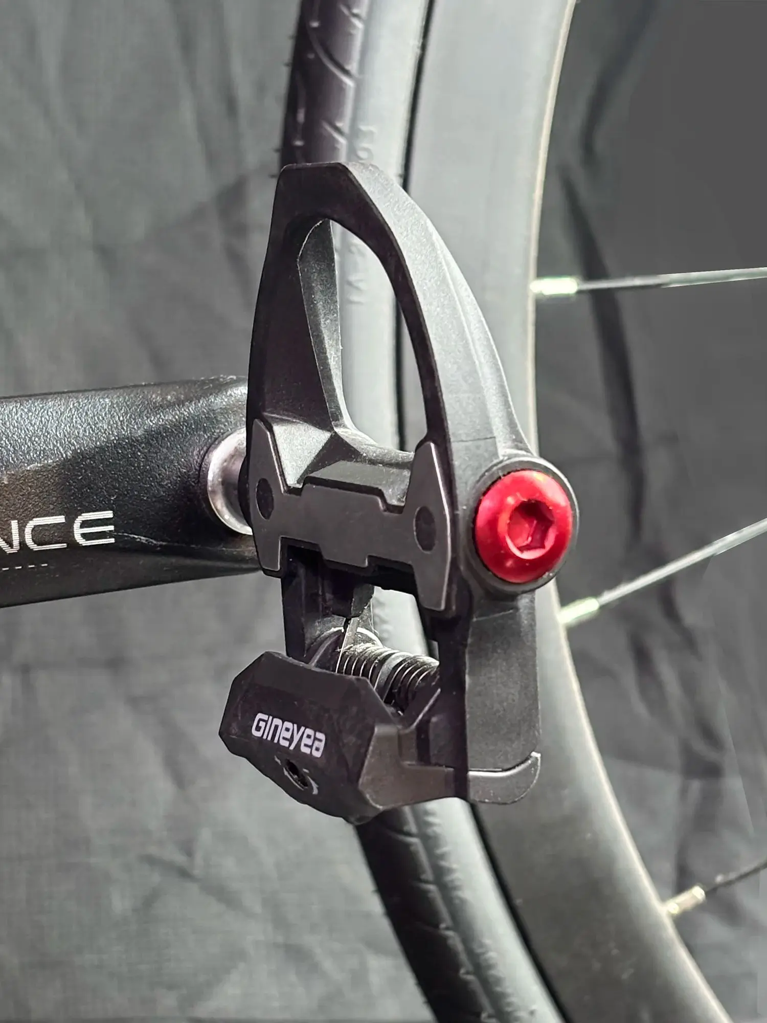 AliExpress Gineyea Road Bike Clip Pedals, Clipless Road Cycling Pedals with Cleat Compatible with SPD-SL