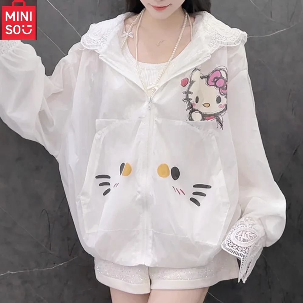 MINISO Hello Kitty Cat Graffiti impreso encaje empalme Sudadera con capucha de manga larga de verano para mujer suelta protector solar Sudadera con capucha