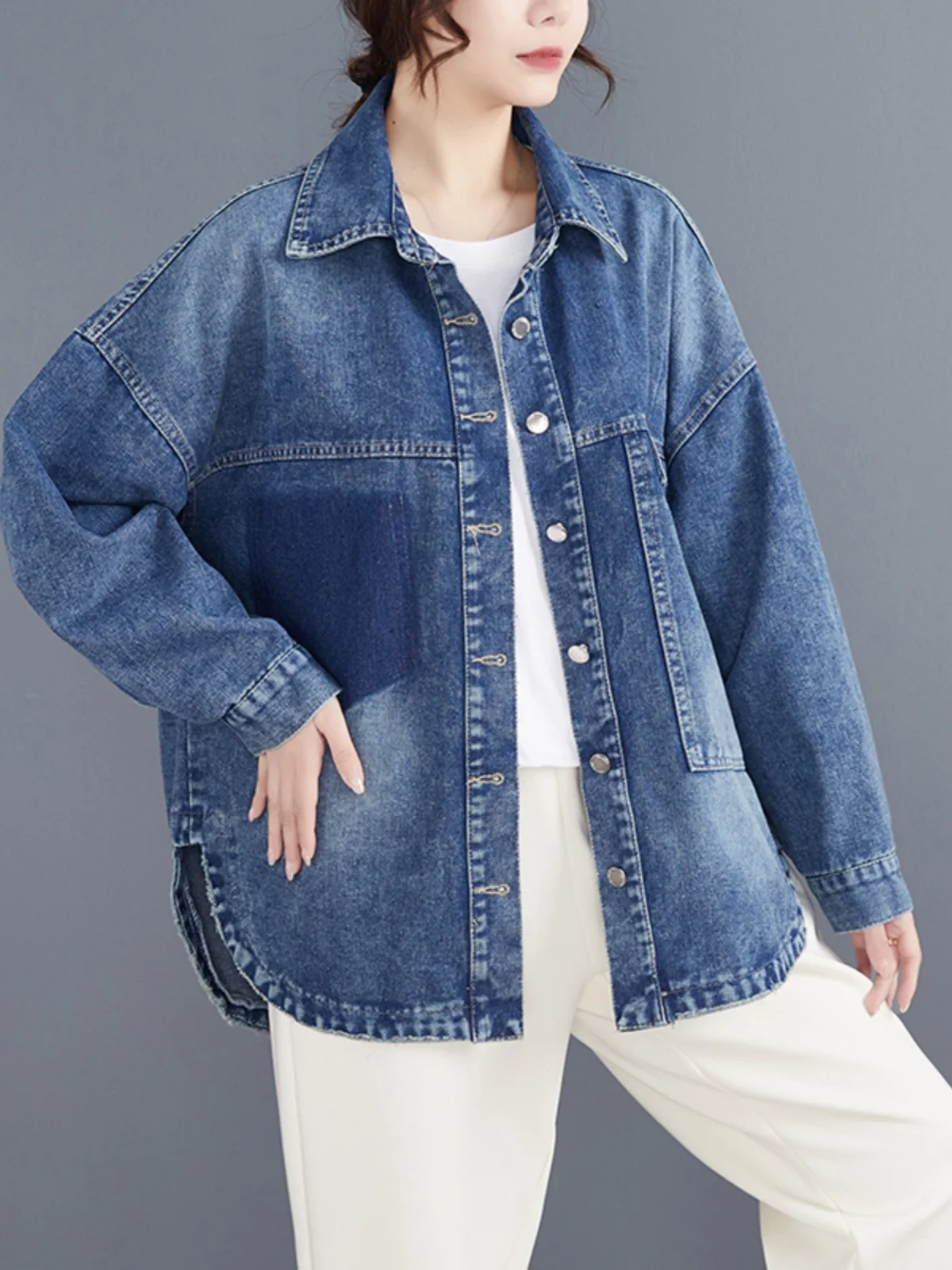 Moda damska plus size, długa koszula jeansowa, luźny krój, uniwersalna, wyszczuplająca odzież wierzchnia, wiosna 2025, kołnierz, średnia długość...