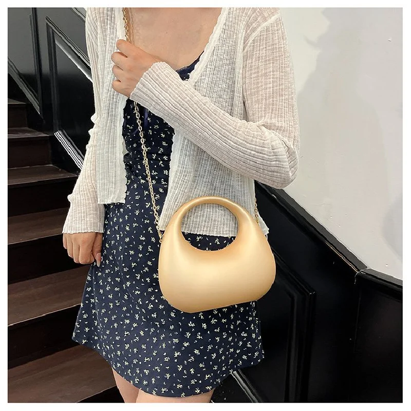

High-End Women's Crossbody-Bag Crafted From Sheepskin Leather Featuring Breathable Elegant Budapest High-End Vintage Lightweight