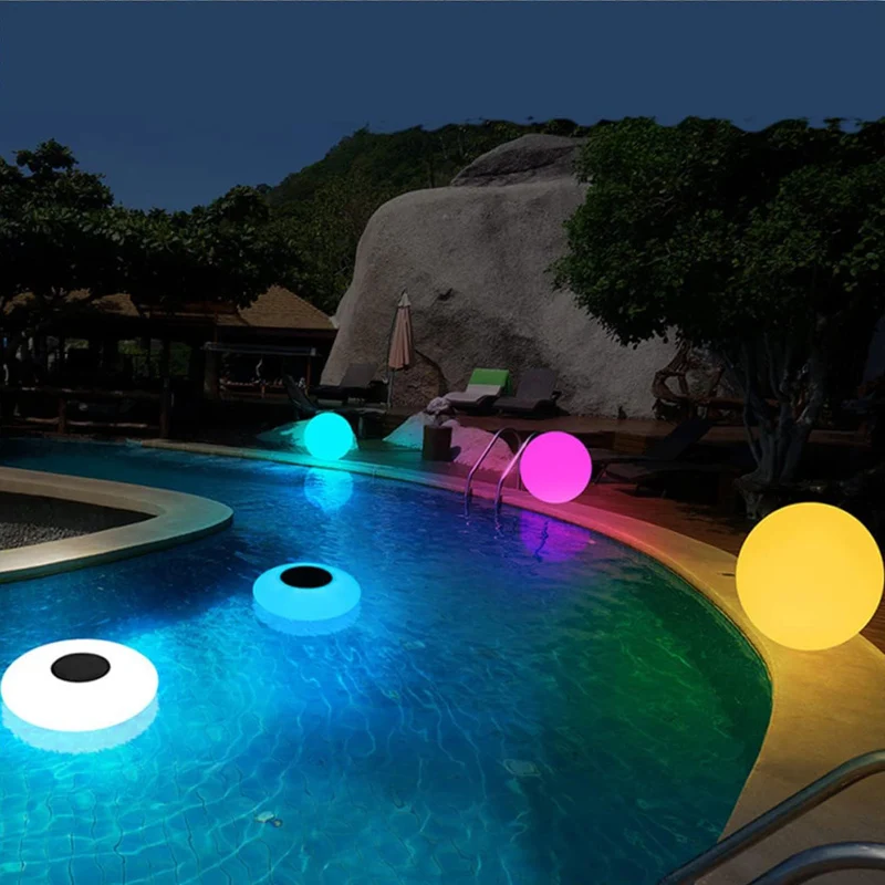 Boule lumineuse solaire pour piscine, imperméable conforme à la norme IP68, luminaire décoratif d'extérieur, idéal pour un jardin ou un sécuritaires, 16 couleurs, D25 cm