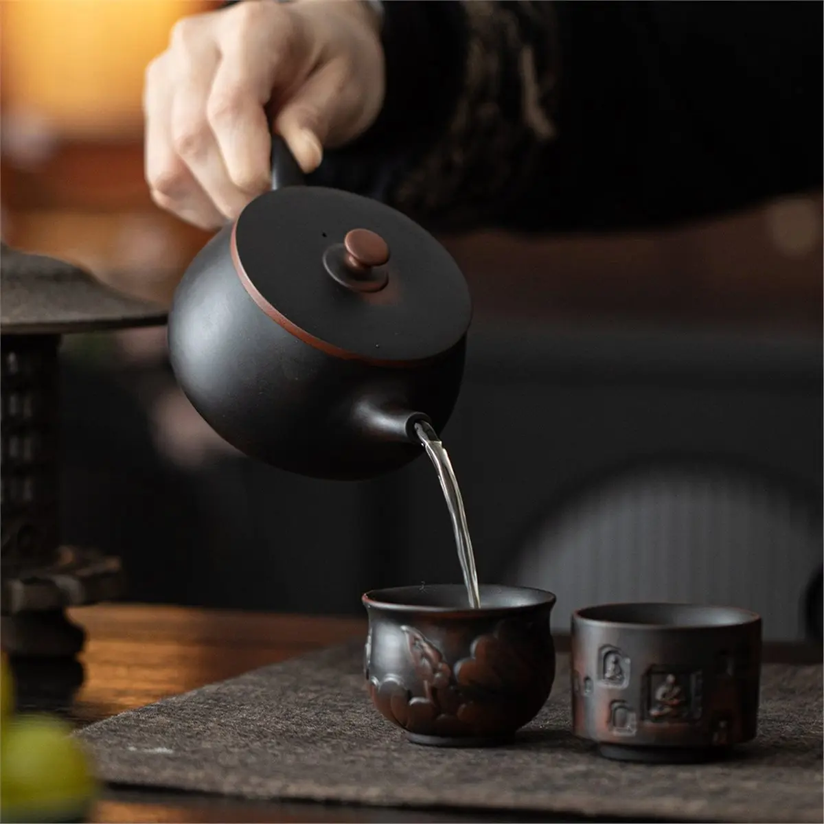 Time Saving 250ML Clay Teapot Hand Painted Relief Kungfu Tea Set