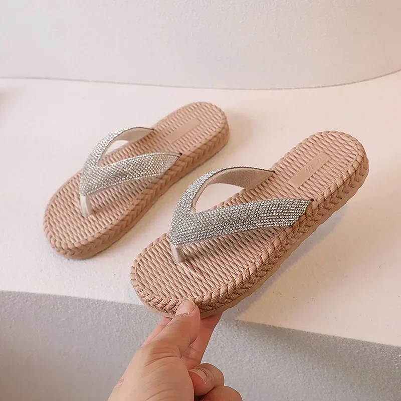 Children Slippers with Rhinestone for Girls 2024 Summer Fashion and Comfortable Holiday Style Flip Flop Cool Beach Shoes