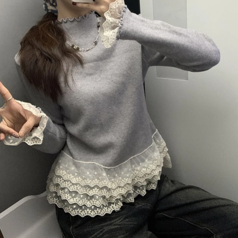 

Minimalist Lace Stitching Design with Semi High Neckline and Slim Fit Base for Women's Autumn and Winter Collection