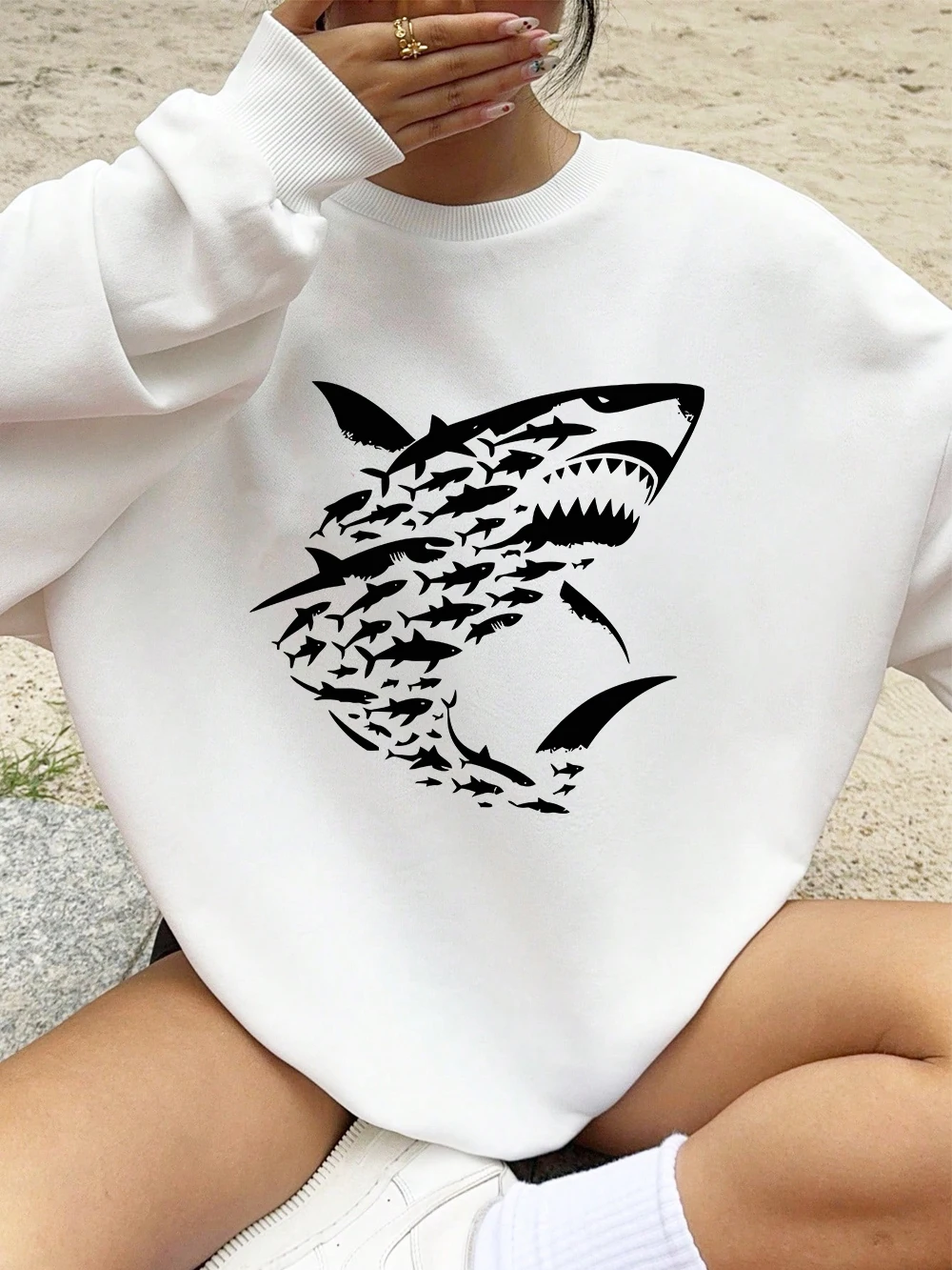 A Shoal Of Sharks Prints Sweatshirts Women Loose Comfortable Hoodies Fleece Warm Crewneck Clothes Autumn Basics Womans Pullovers
