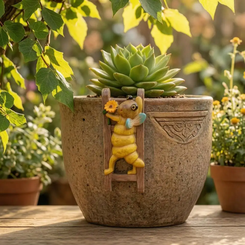 Cute Hanging Ornament Succulents Pot Ornament Cartoon Ladder Pot Hanger Resin Turtle Ladybug Bee Climbing Decor Cute for Balcony
