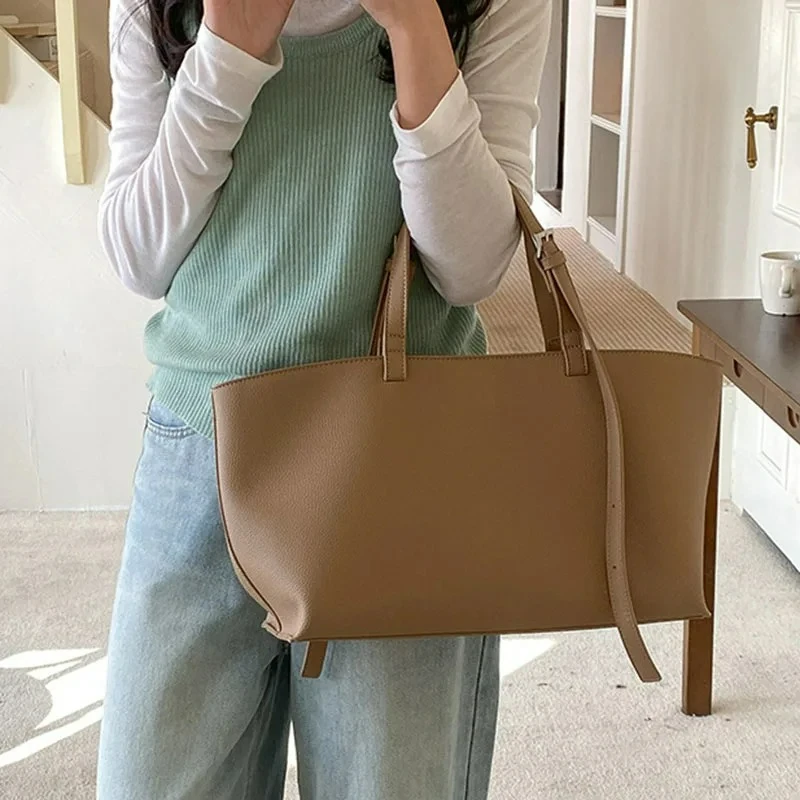 

The New Fashionable Design Ladies' Handbag, A Large-capacity Versatile Crossbody Tote Bag, Suitable for Various Occasions