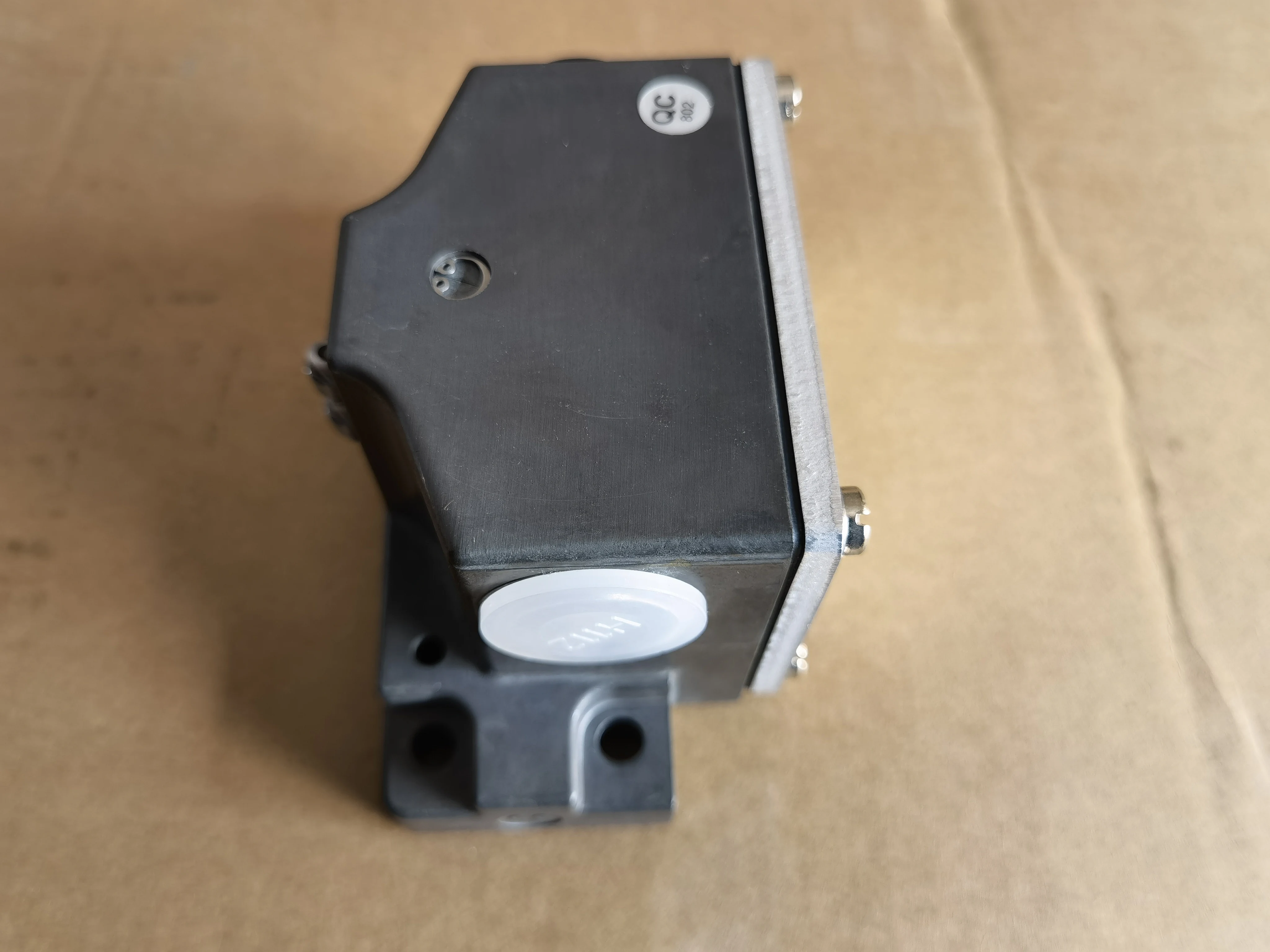 مفتاح الحد ESWLM0059B طراز GSB - مراجعة Limit Switch وسعره