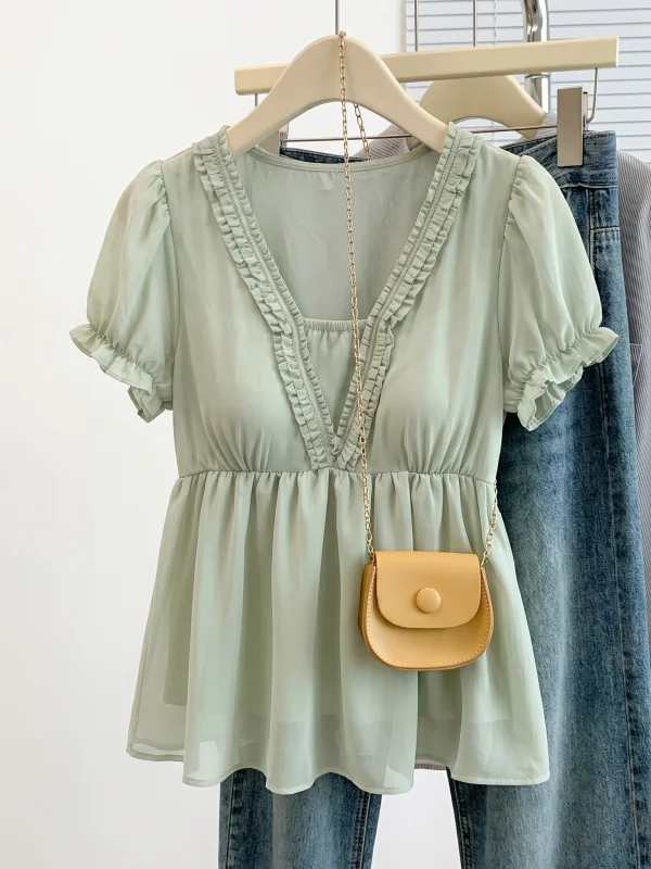 

Green Lace Cap Sleeve V-Neck Women's Shirt Spring Summer New Style Loose Fit Korean Style Office Commute Fluffy Doll Top