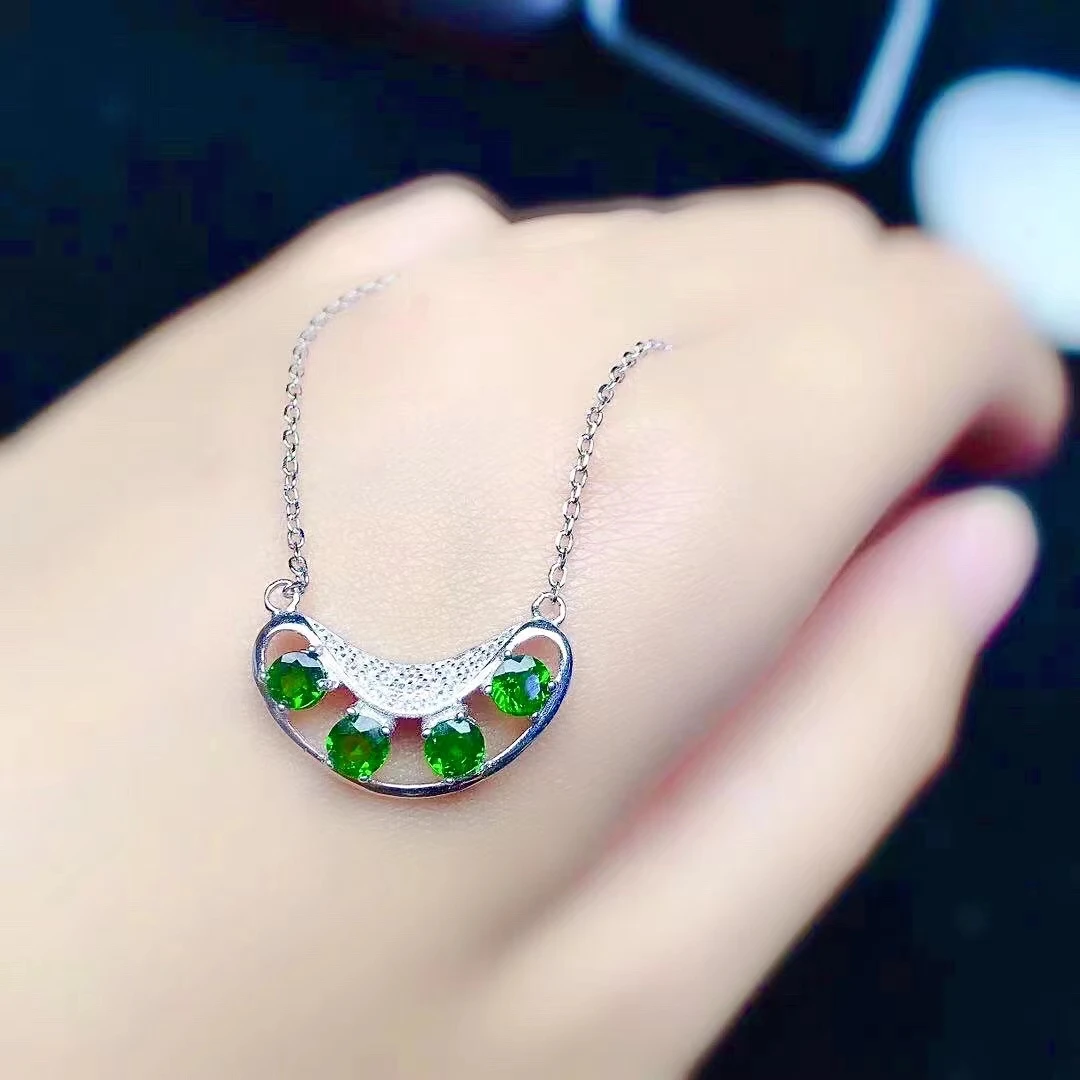 Sterling Silver Diopside Pendant for Party 4mm Natural Diopside Silver Pendant 925 Silver Diopside Jewelry Gemstone Pendant