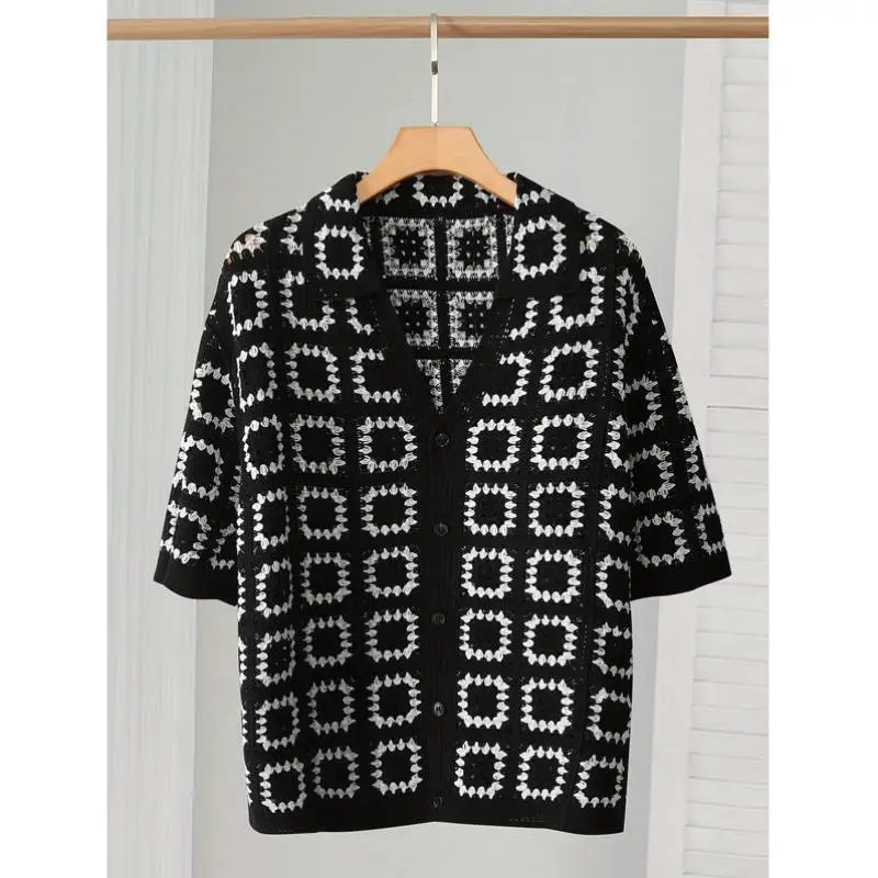 

Men's Knitted Sweater Contrast Color Bla White M Model Ciwalk Coolmax Fiber Collar Nine Sve Length Deformation...