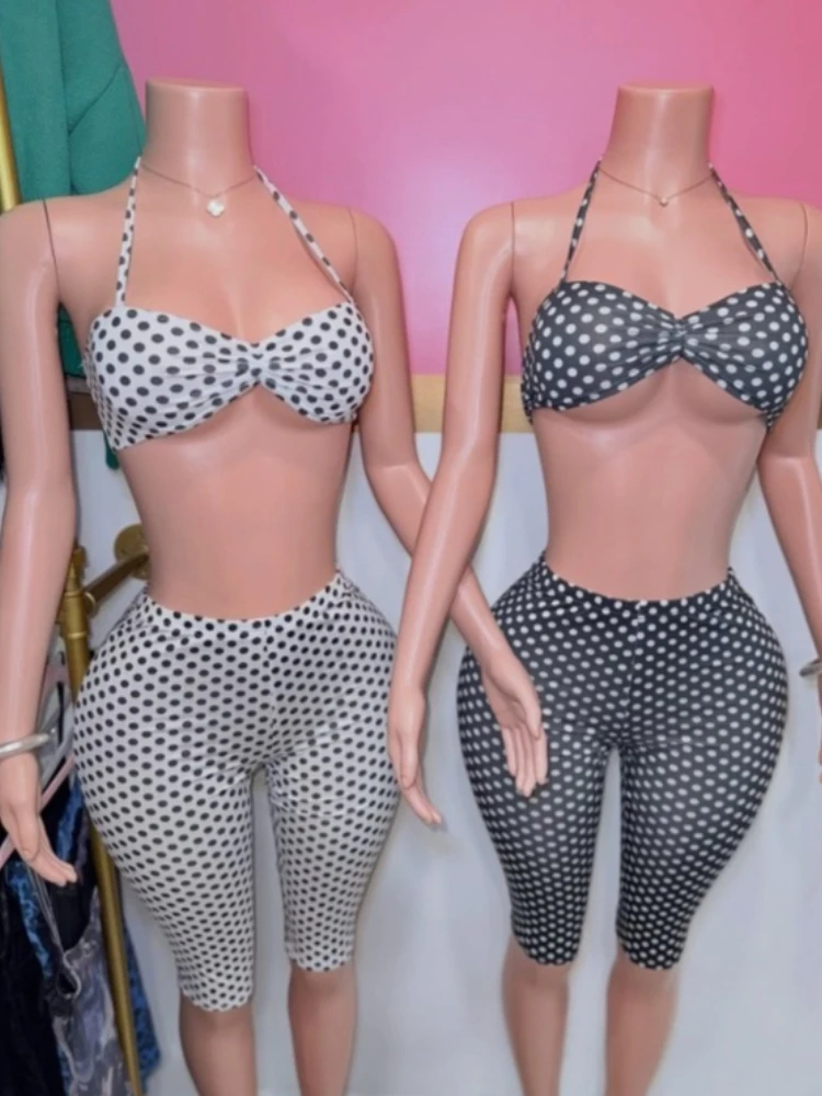 

Yomesugar с принтом в горошек, женский комплект из 2 предметов, повседневные топы с лямкой на шее + байкерские шорты, одинаковые спортивные костюмы для отпуска, уличная одежда Y2k
