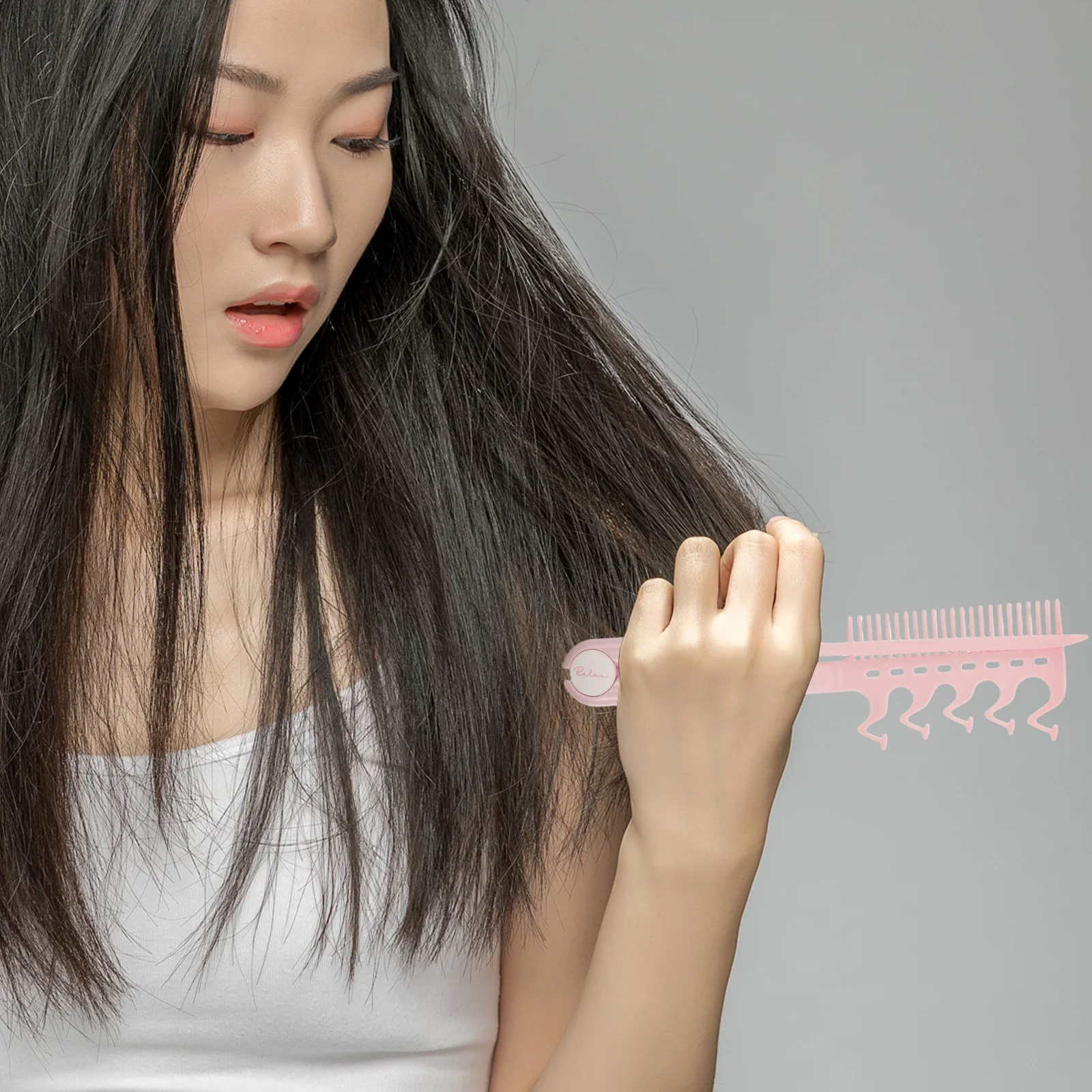 

3Pcs Anti-Static Straightening Comb V-Shaped Foldable Hair Styling Tool Heat Resistant Travel Comb for Women Compact Portable