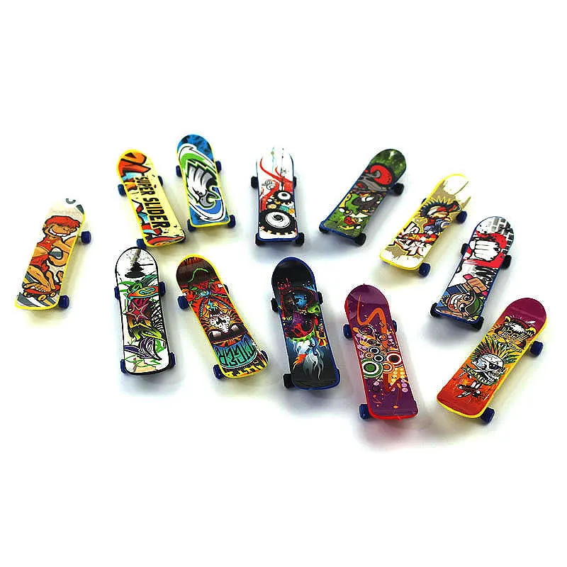 10pcs/Lot Mini Finger Skateboards Plastic Skate Boarding Kids Children  Fingertip Board Fingerboard Educational Toys Gifts