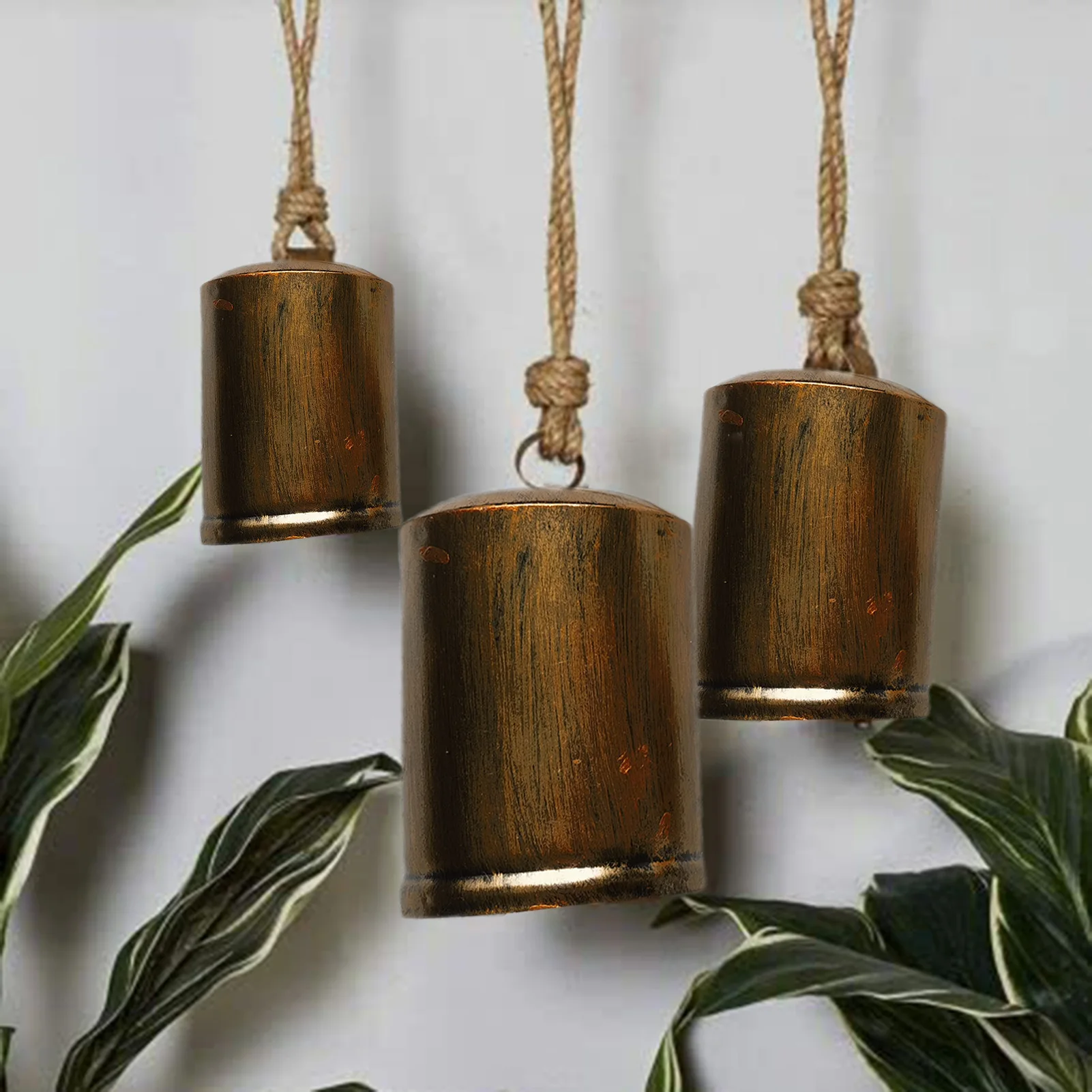 6pc  3pcs/Set Cow Bell Huge Vintage Handmade Rustic Lucky Hanging Bell On Rope