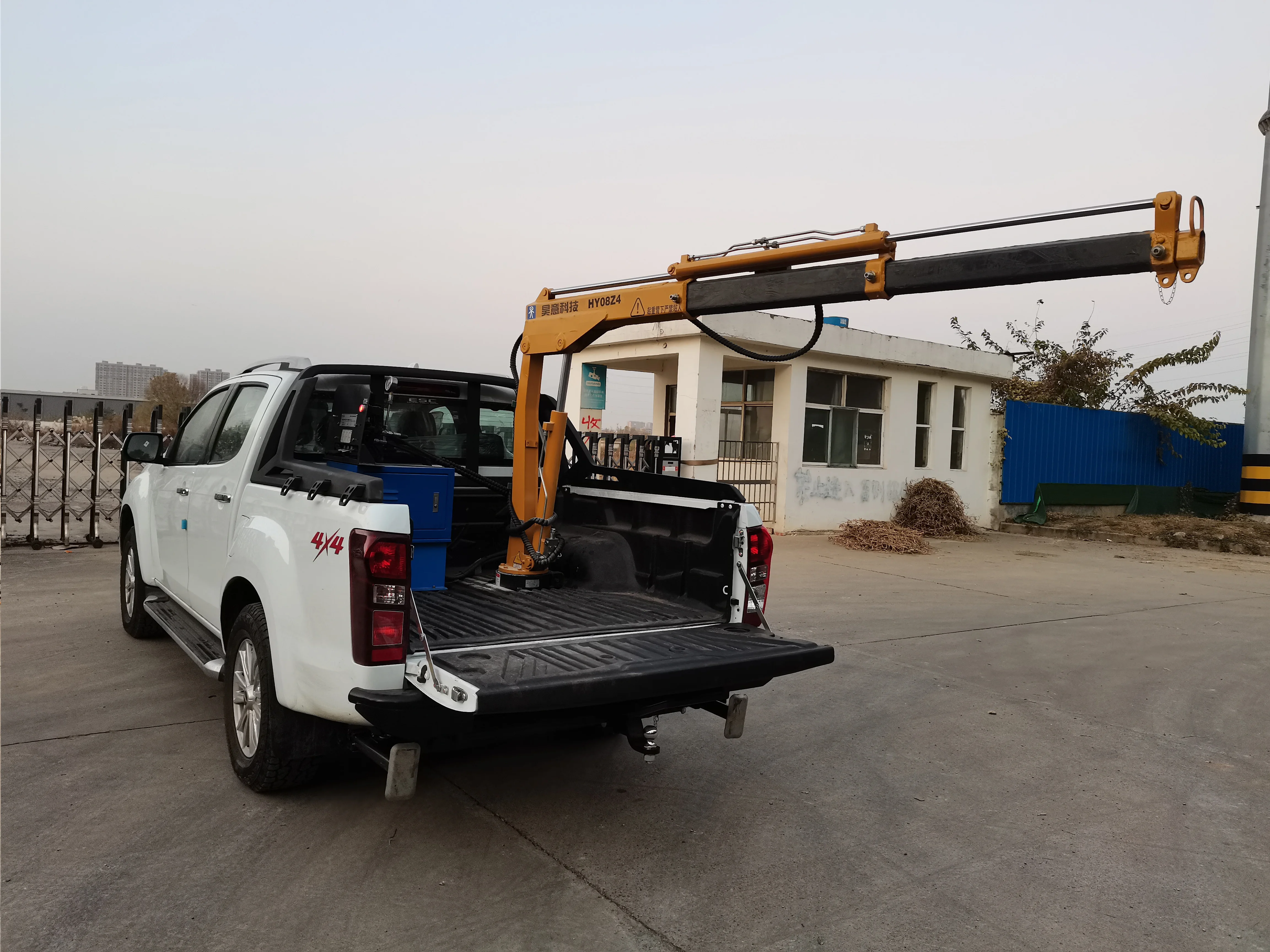 truck crane 1ton small trailer dc12v battery electric pickup crane with custom design