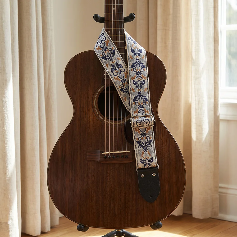 Correa de guitarra de cuero de vaca de primera calidad, bordada, vintage, beige-azul, engrosada, ensanchada y ajustable para guitarra acústica, eléctrica y bajo.