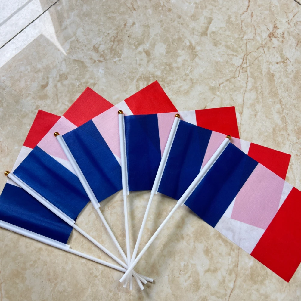 14 * 21 cm Banderas FR France, festivales, celebraciones Las manos francesas vagan la bandera nacional