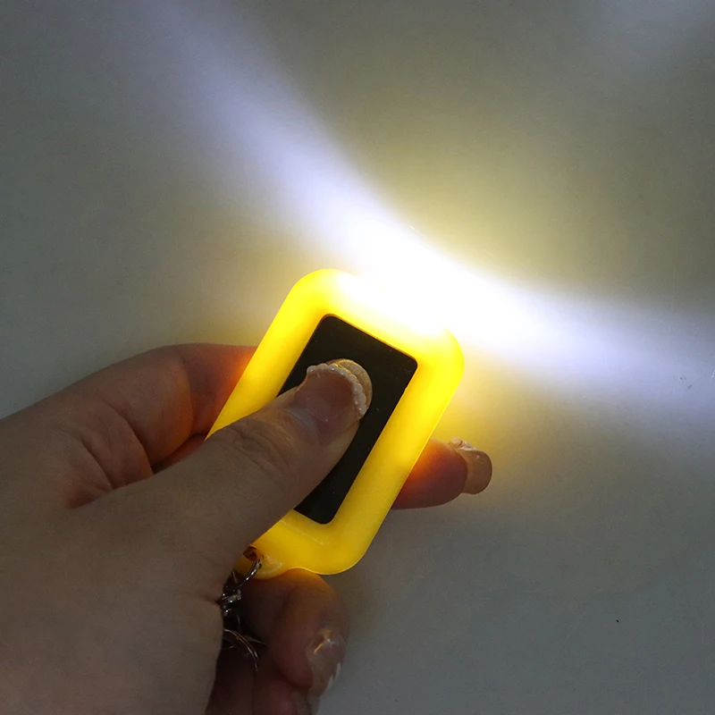 Solar Powered LED Flashlight Keychain Small Pocket Light Portable Flashlight With Keyring Outdoor Lighting Flashlights