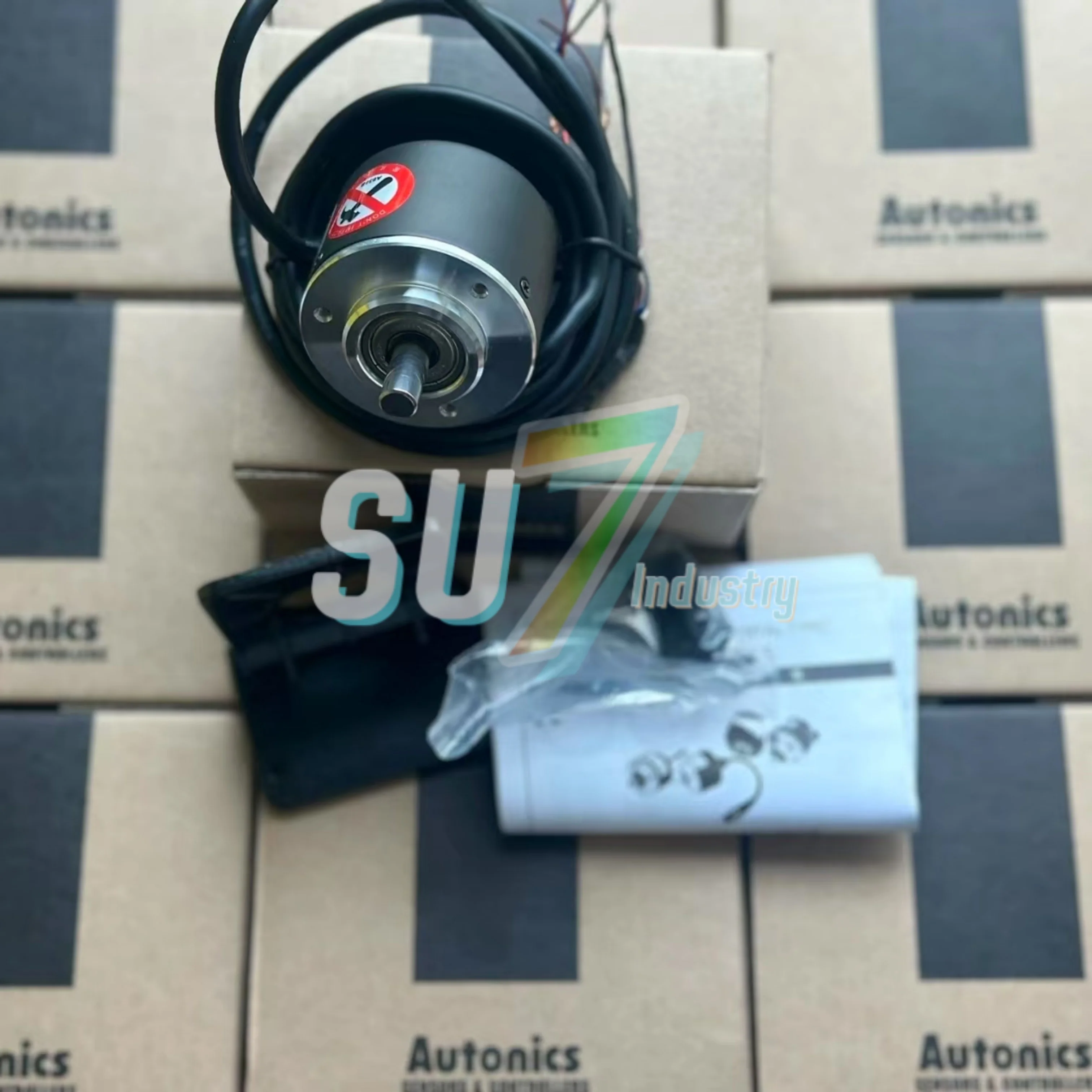 E40S6-2000-3-T-24 E50S8-360-3-T-24 ロータリー エンコーダ 倉庫に新入荷