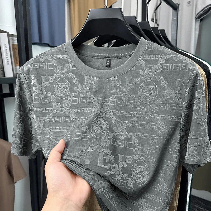 Herren-Oberteil aus dünnem Eisseide-Mesh mit kurzem Arm, durchgehendem Kettenmuster-Jacquard, schmalem, elastischem Rundhalsausschnitt, für Business, Alltag und Freizeit. – Detail 6
