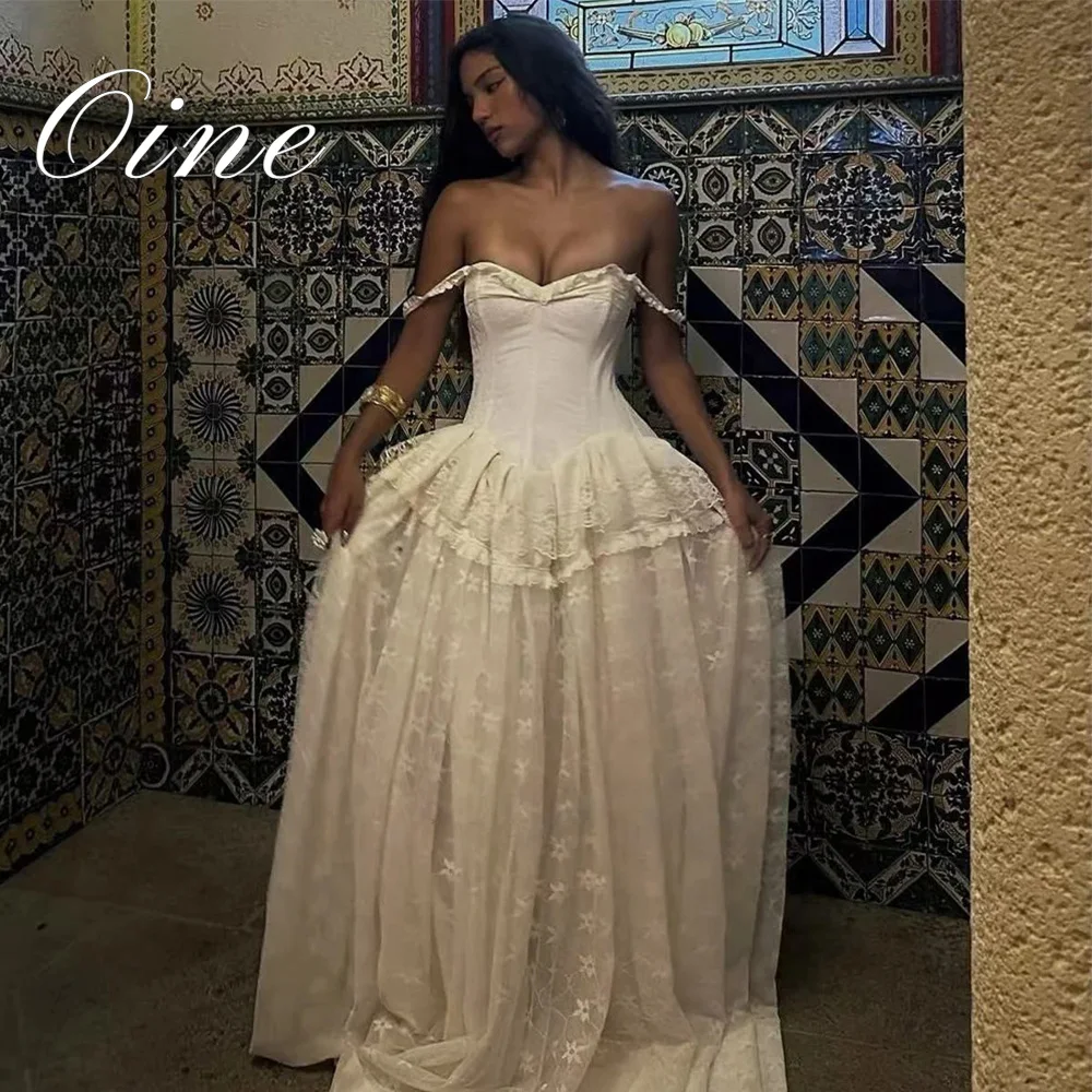 Eine Prinzessin Elfenbein Brautkleid Schatz Schulterfrei Drapiertes Korsett Sweep Zug Satin Brautkleid Maßgeschneiderte Robe De Mariée