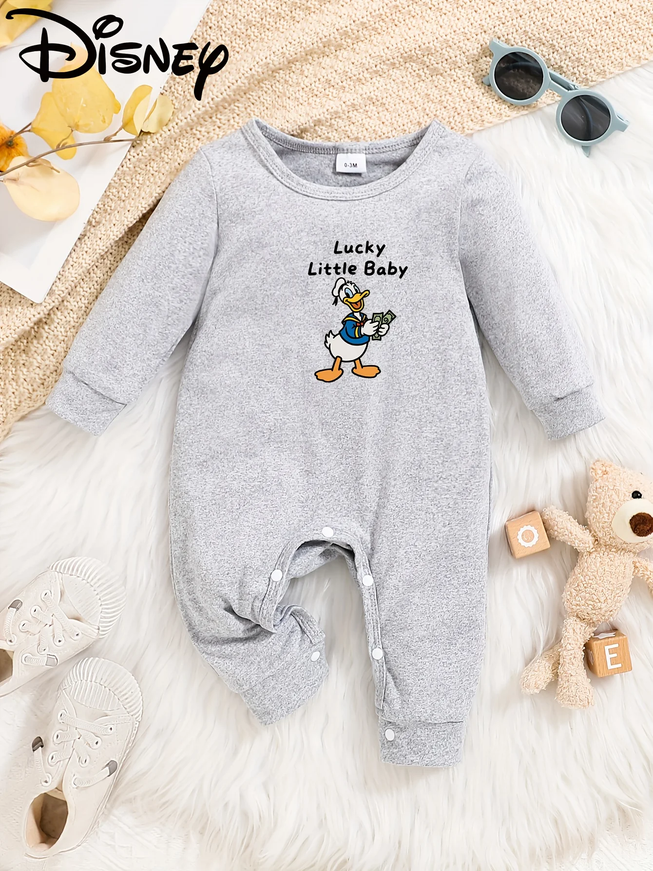 

【Осанторизованный】Детский комбинезон с длинными рукавами Disney Donald Duck! Энергический принт Дональда Дака — это супер привлекает, мягкая и приятная для кожи ткань для нежной кожи, не раздражает шею и является супер удобным, можно стирать в машине и ле