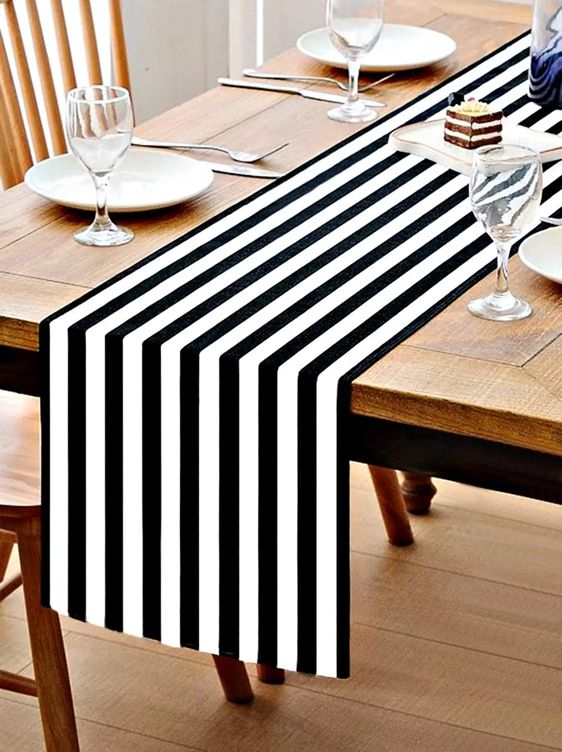 

Modern Striped Table Runner - Black and White,Elegant Table Runner for Party Table Decor Linen Runner for Kitchen Dining Decor