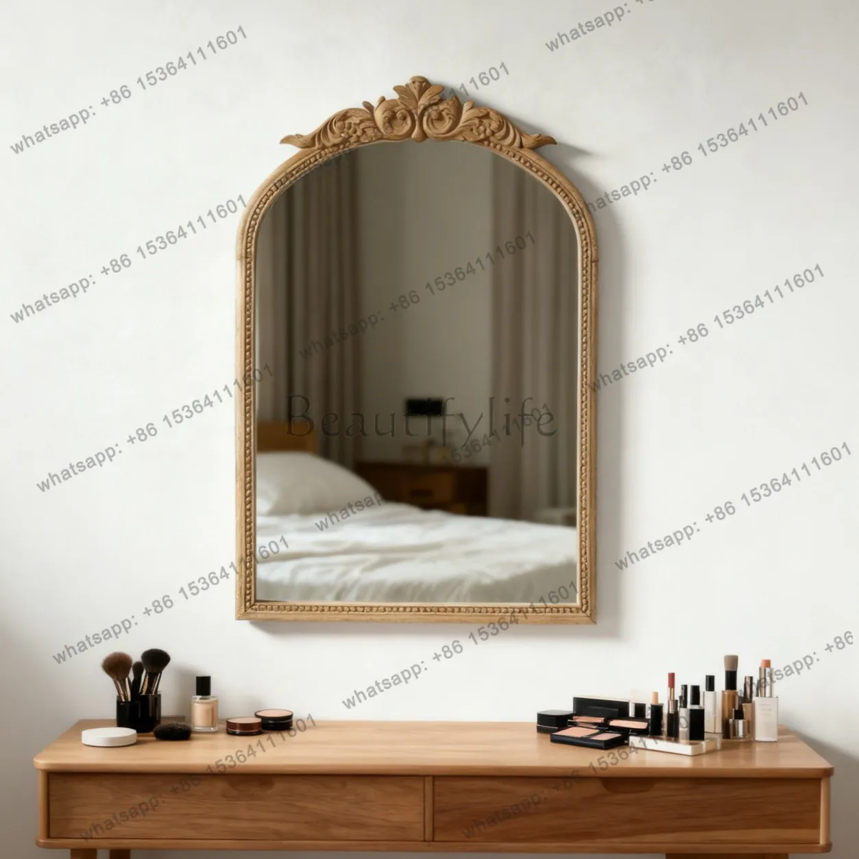 

Vintage Carved Wood Border Makeup Mirror Wall Mounted Living Room Bedroom Decorative Mirror