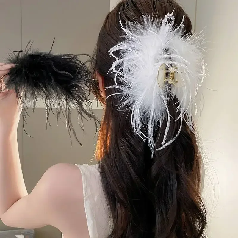 2024 Summer Clip Sweet Ostrich Feather Hair Clip Female White Black Shark Hair Claw Headwear Women Hair Accessories