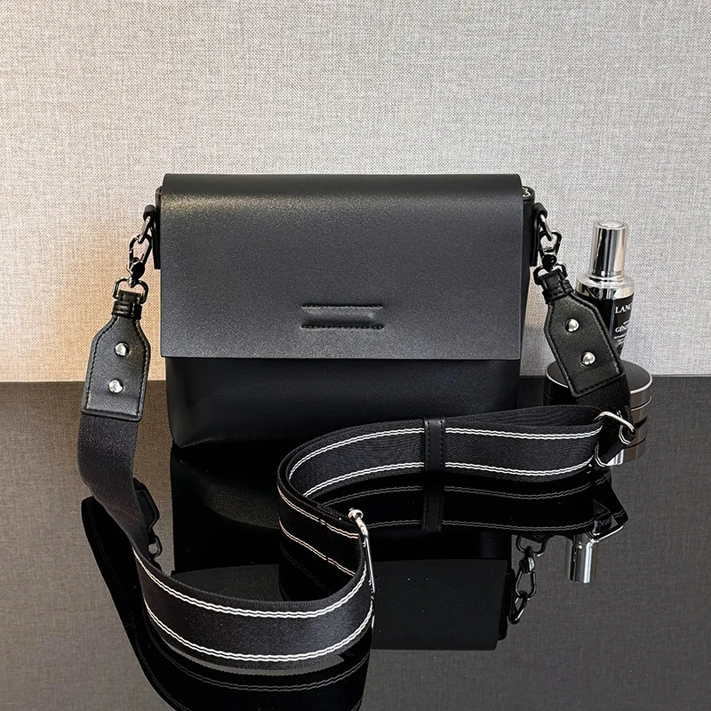 

New 2025 Fashion Women's Small Shoulder Bags Pu Leather Messenger Bags Casual Crossbody Bags Simple Flap B373