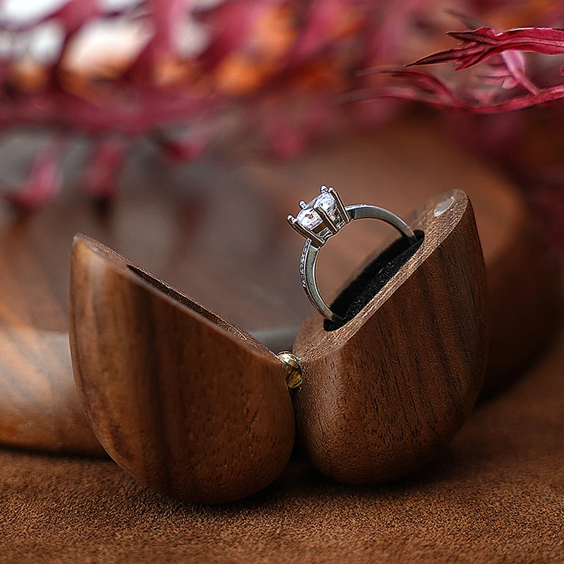 Heart-Shaped Wooden Ring Box Jewelry Holder For Engagement Wedding Anniversary Gift For Couples Brides Grooms