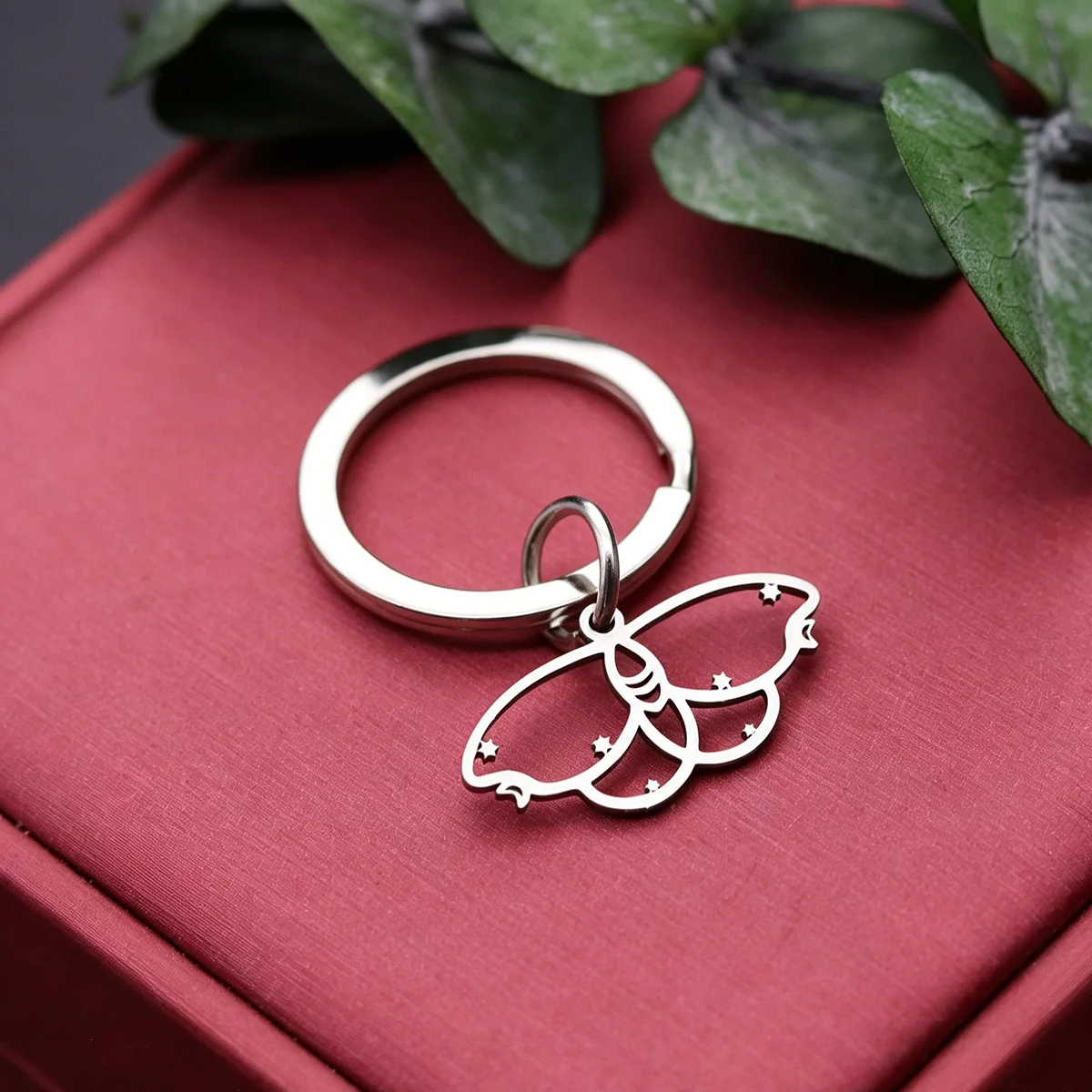 Todorova Vintage Hollow Star Moth Keychain, Stainless Steel Insect Pendant Keyring, Animal Charm for Girls Schoolbag Gift