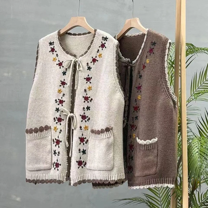 Spring and Autumn Plants and Flowers Fragmented Flowers Embroidered Knitted Cardigan, European and American Lazy Sweater Coat