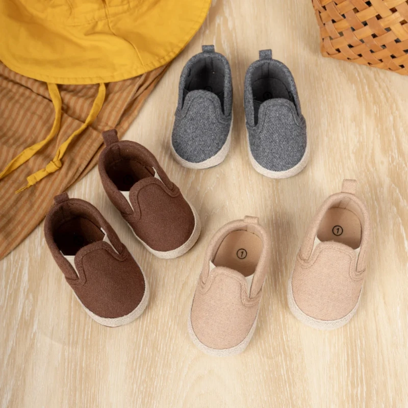 

2025 New Fashion Kids Soft-soled Anti-slip Walking Shoes Breathable Baby Shoes Newborn Classic Baby Slip-on Casual Shoes