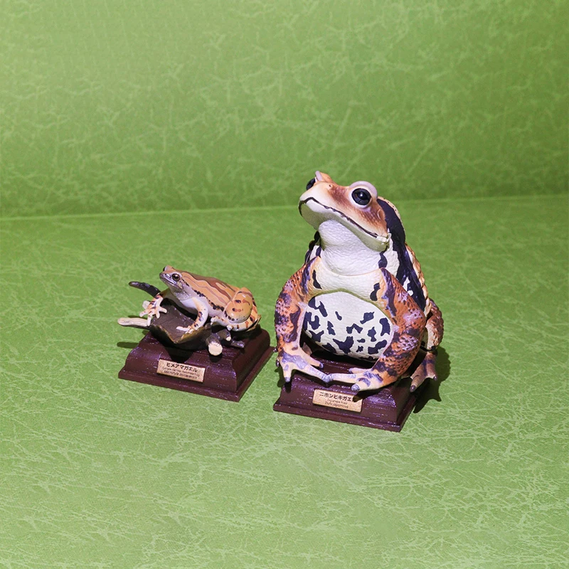 Sapo manchado preto gashapon animal tridimensional coleção ornamento presentes do feriado figura de ação modelo brinquedos