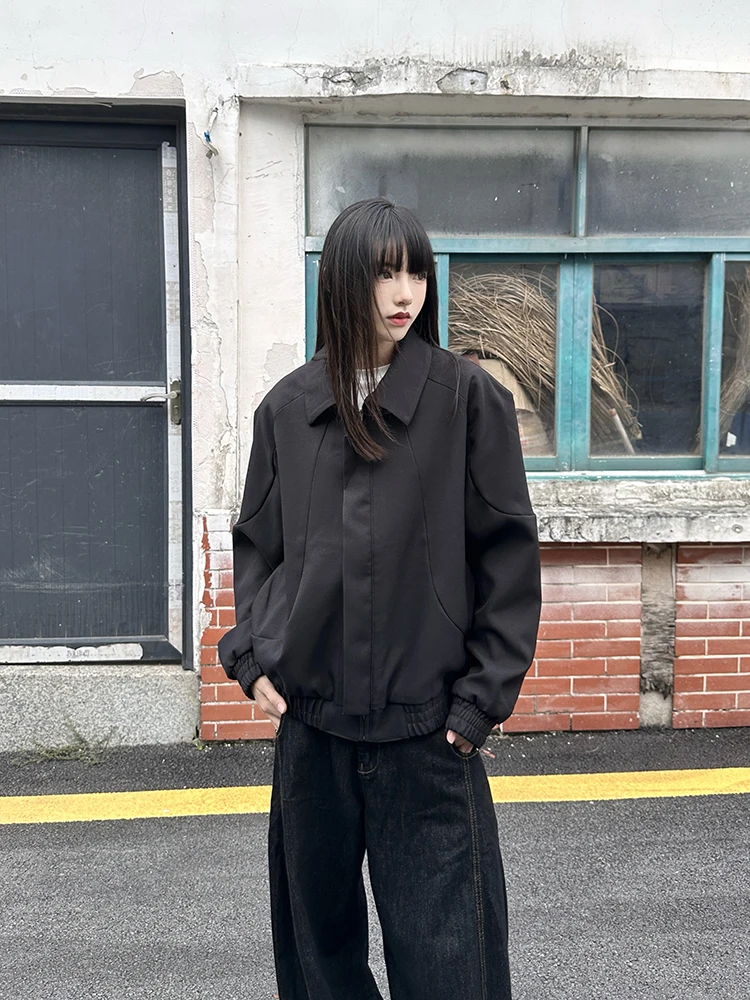 

Женская куртка URKR Cleanfit: Дизайнерская новинка с подплечниками и отложным воротником в американском стиле