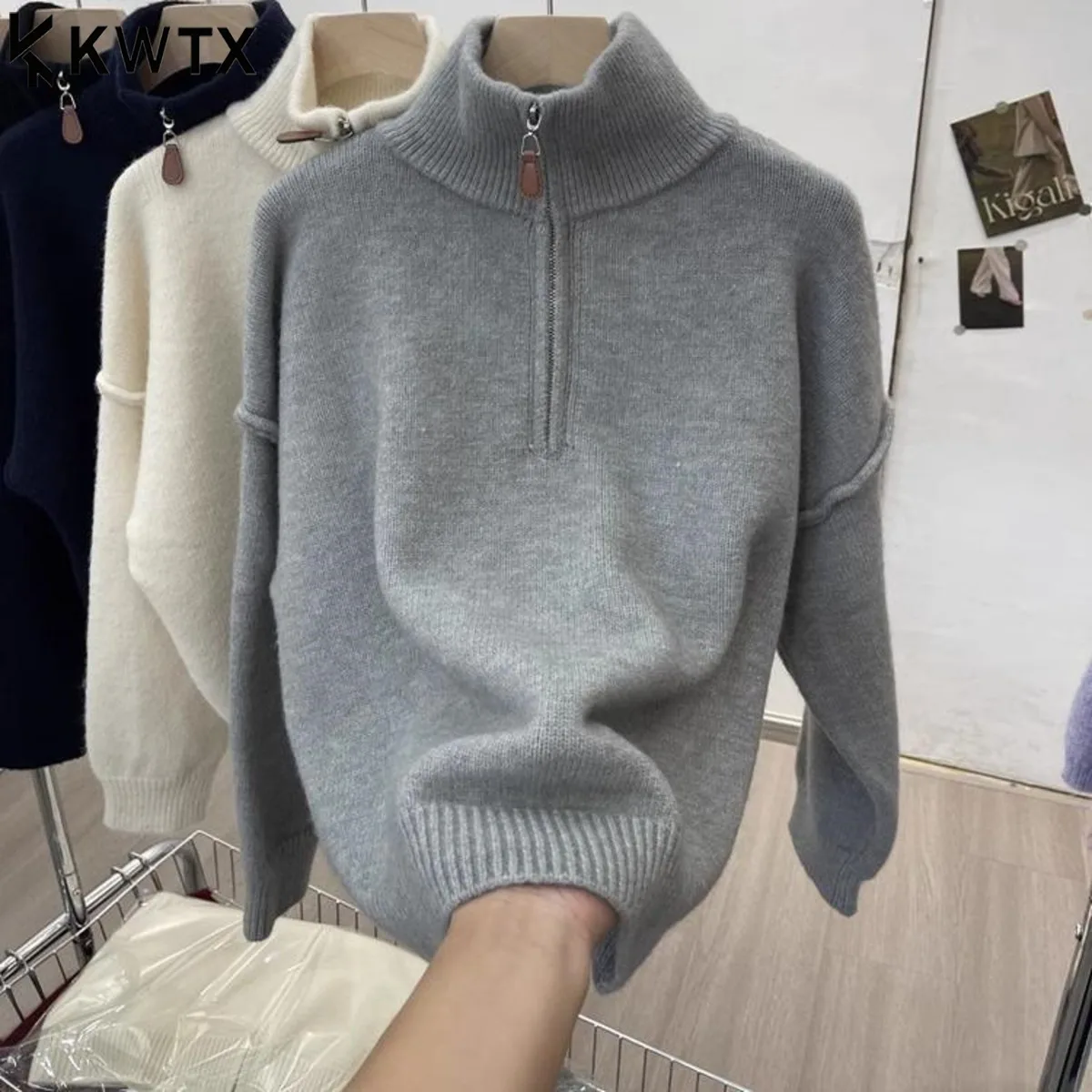 

KWTX 2025 Новый женский вязаный свитер на молнии с высоким воротом и длинными рукавами, укороченный топ, повседневное винтажное элегантное однотонное осенне-зимнее пальто