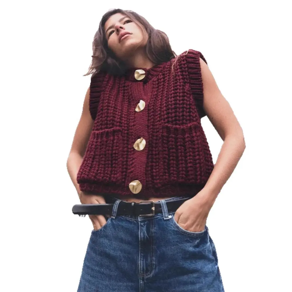 

Women's Sleeveless round Neck Knitted Vest Pure Color Flap Pocket Pants 4 Buttons European And American Style Spring New
