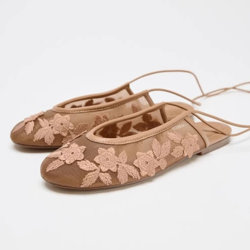 

Women's Embroidery Flat Sandals Flower Design, Breathable Mesh Lace Up Elegant Casual Shoes Zapatos de Mujer