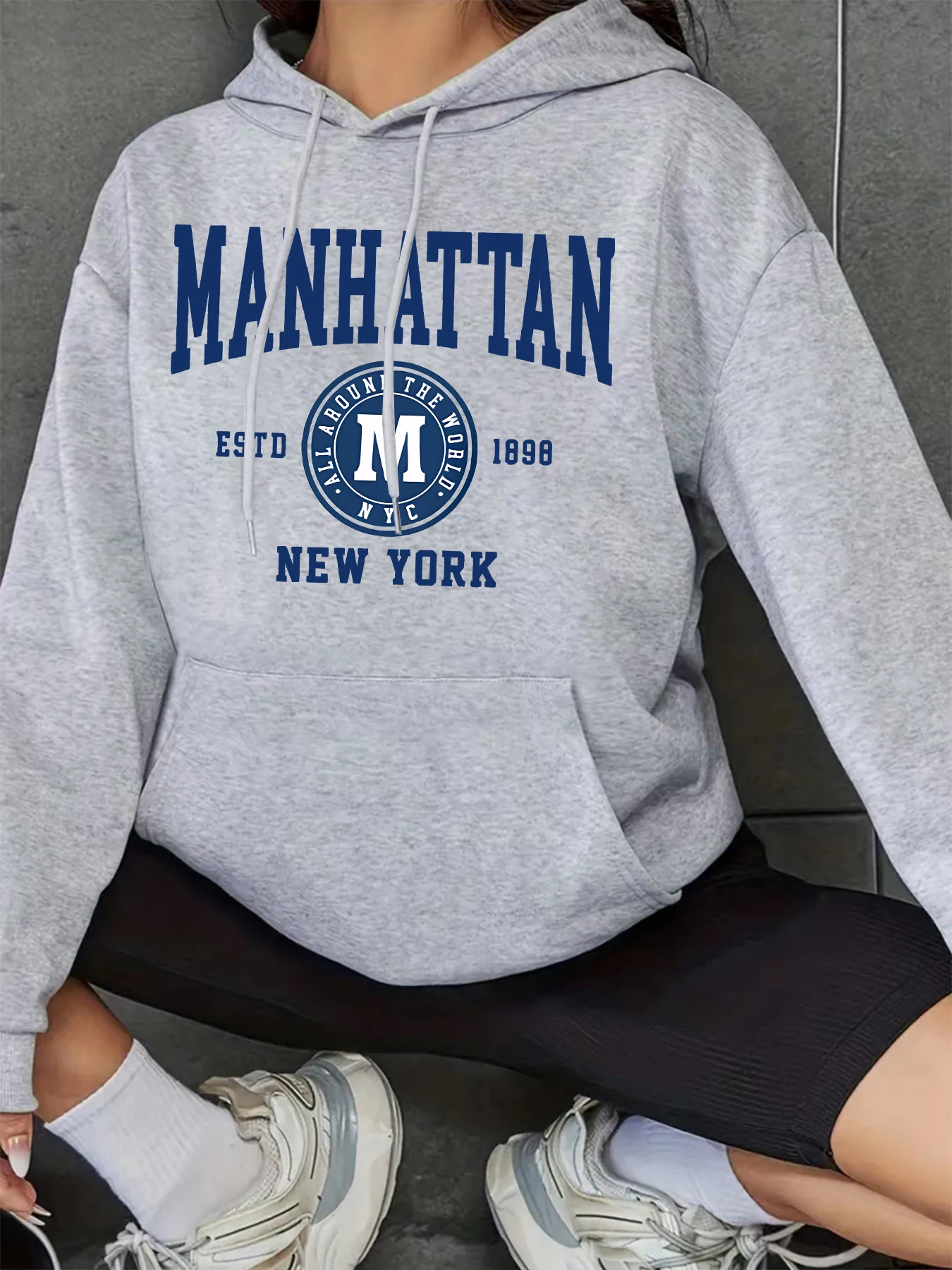 Manhattan 1898 New York Print Hoodie Women\'s  Casual Pullover Hooded Graphic Design Sweatshirt With Kangaroo Pocket For Comfort