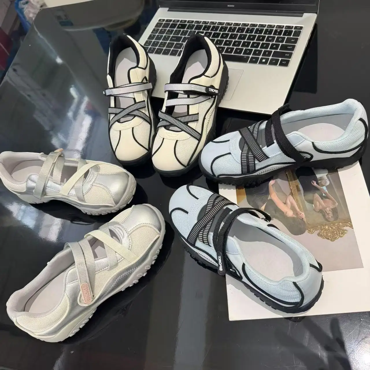 

Women's Ballet Style Thick Heel Mary Jane Sandals Breathable Sports Shoes Korean Version Flat Heel Pig Skin Leather Slippers