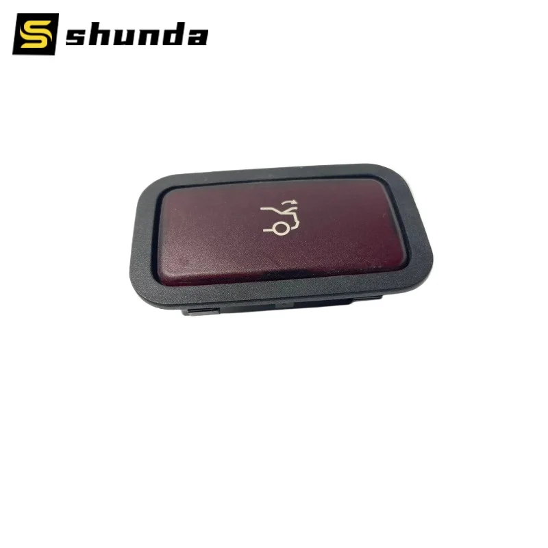 

A2208217251 Кнопка открывания крышки багажника для Mercedes-Benz S-Class W220 S500 CL500