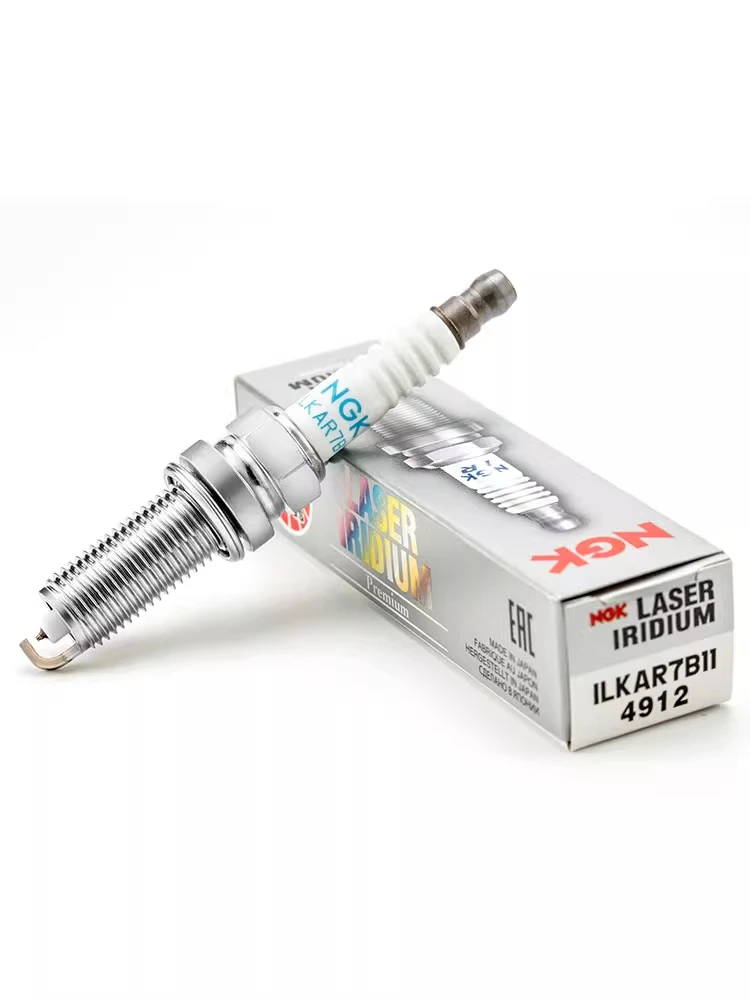 1PCS NGK Iridium Platinum Spark plug ILKAR7B11 4912 is suitable for Yashili Corolla Corolla Corolla Vios