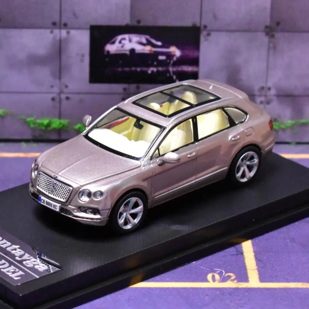 

LF 1:64 Взрослые хобби Bentayga SUV литая модель автомобиля