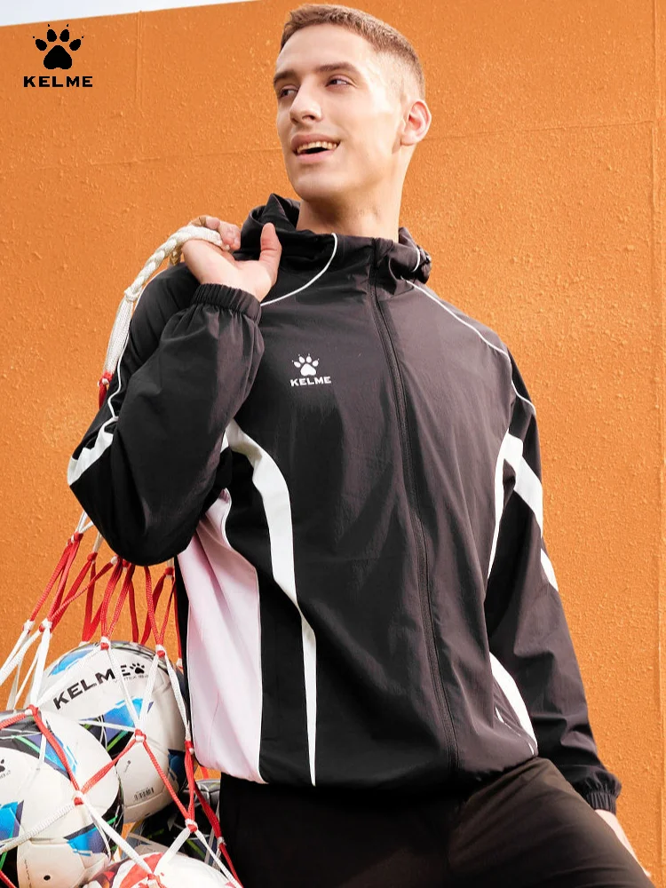 

Мужская футбольная куртка Kelme, спортивная ветровка для тренировок на открытом воздухе, ветрозащитная и непромокаемая тканая куртка с капюшоном