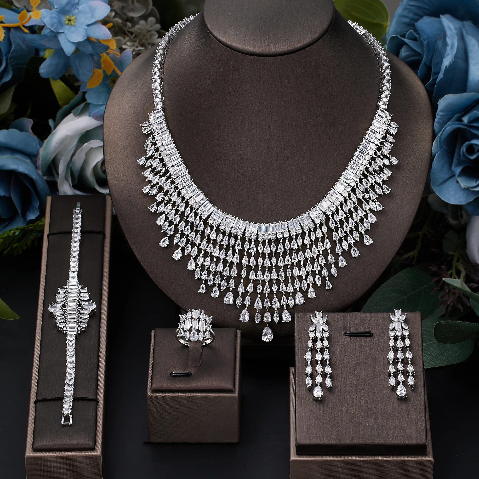 

Sparkling Cubic Zirconia Necklace Earrings 4pcs Sets Luxury Dubai Bridal Jewelry Sets Wedding Brides