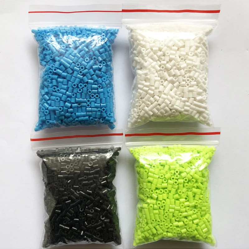 Borsa da 2.6mm/4 pezzi Mini 8000 pezzi Perler Hama Beads perline di ferro per bambini puzzle fai da te giocattolo regalo fatto a mano di alta qualità