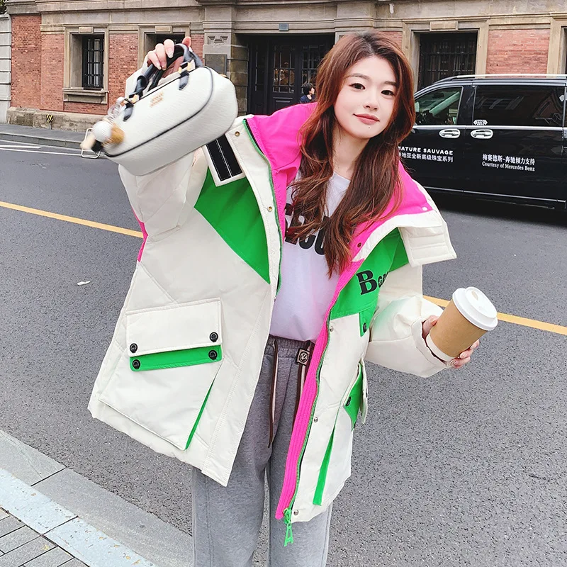 Losse letterprint witte eend donsjack voor dames winterstijl, verdikte kleurblok jas casual gesplitste winddichte top met capuchon